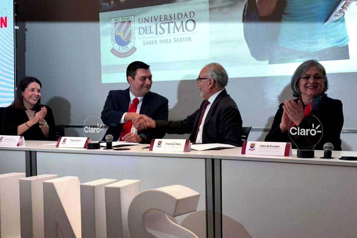 Claro impulsa la educación superior en Guatemala con programa de conectividad