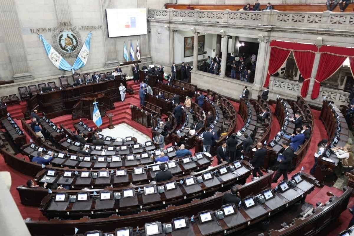 Diputados mantienen sanciones en Ley de Competencia