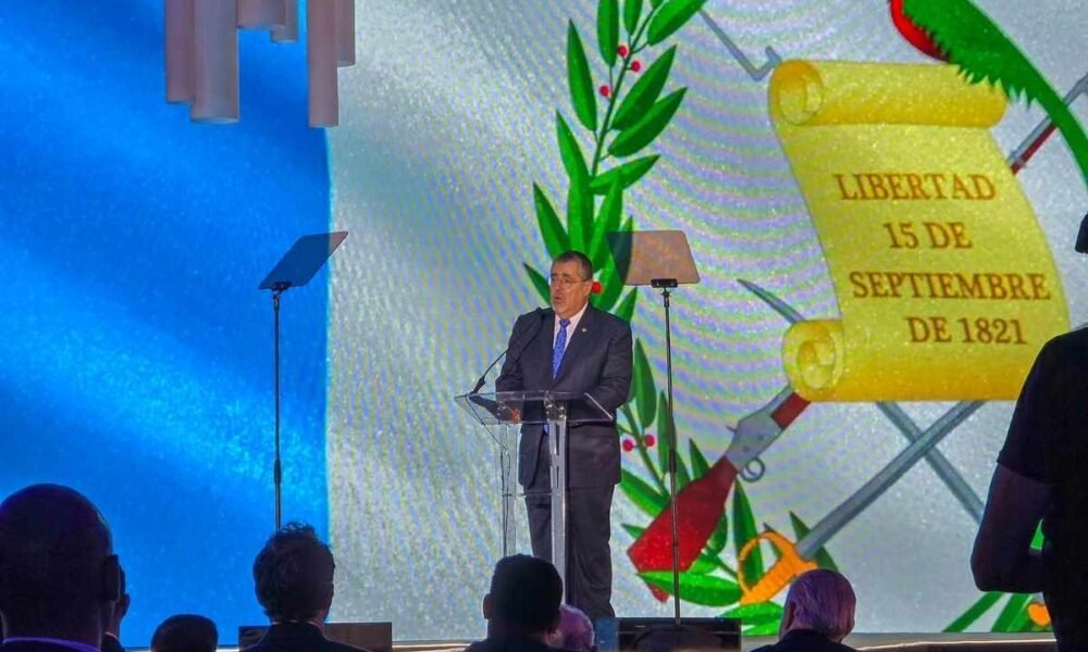 Arévalo reaparece sin medidas claras tras fuga de 20 reos del Barrio 18