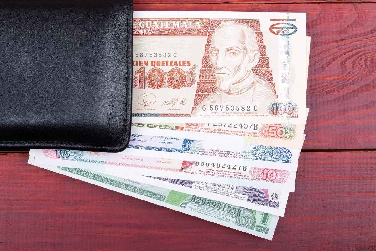 Salario mínimo 2026 será definido por Arévalo ante falta de consenso