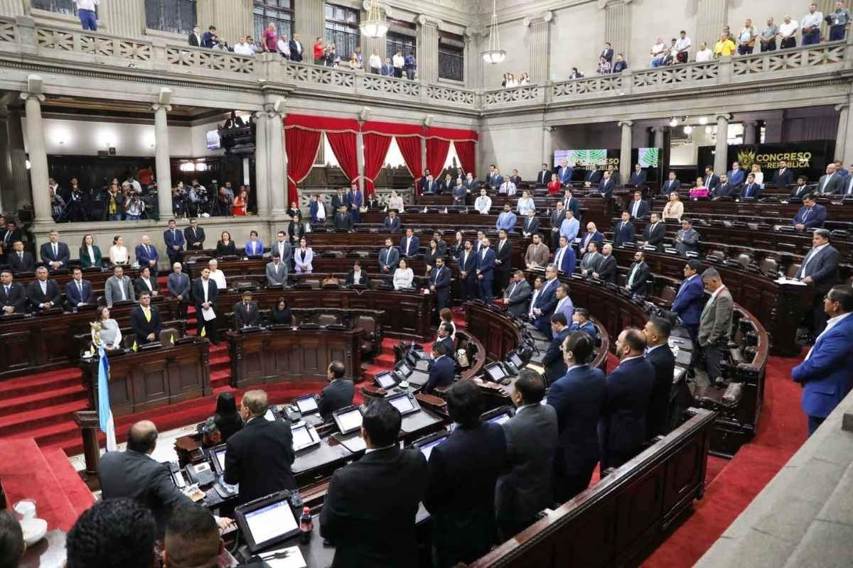 CC ordena sesionar al Congreso para elegir primer secretario
