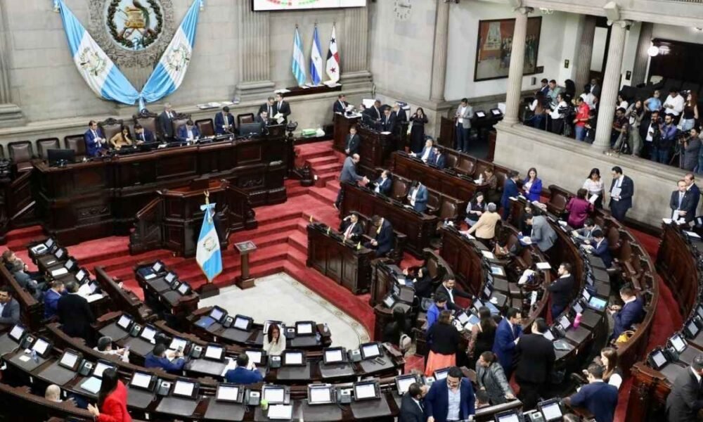 Congreso avala Presupuesto 2026 tras una sesión marcada por protestas y decisiones aceleradas