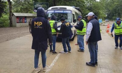 Multan a transporte turístico rumbo a Semuc Champey