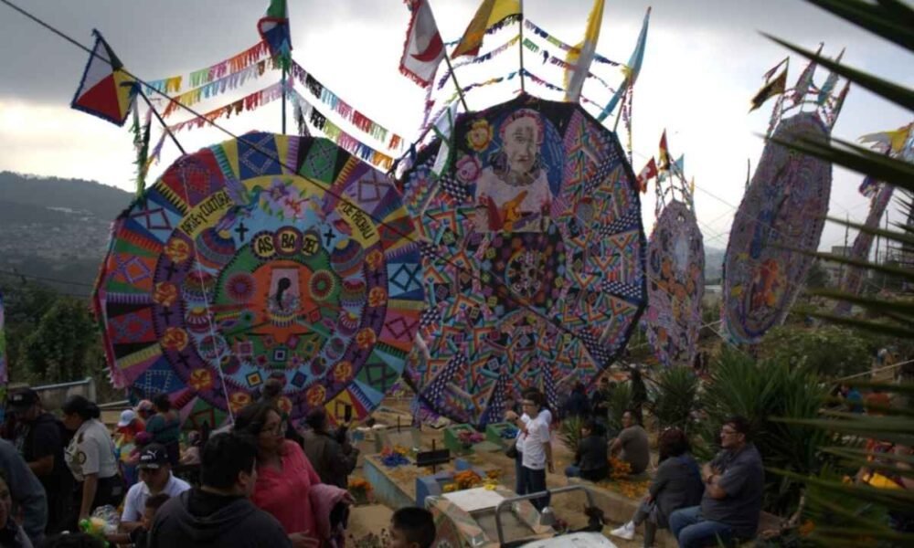 Progreso recibe reconocimiento en el Festival de Barriletes Gigantes por su aporte cultural
