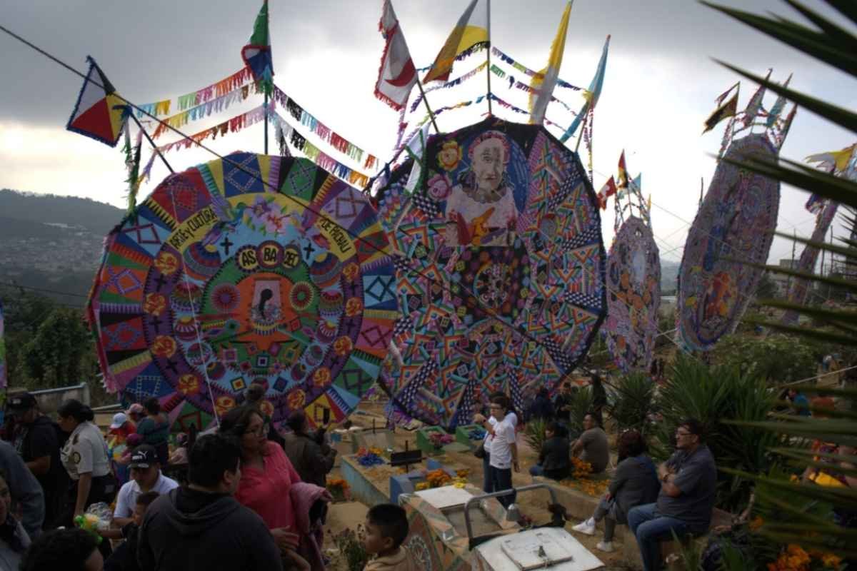 Progreso recibe reconocimiento en el Festival de Barriletes Gigantes por su aporte cultural