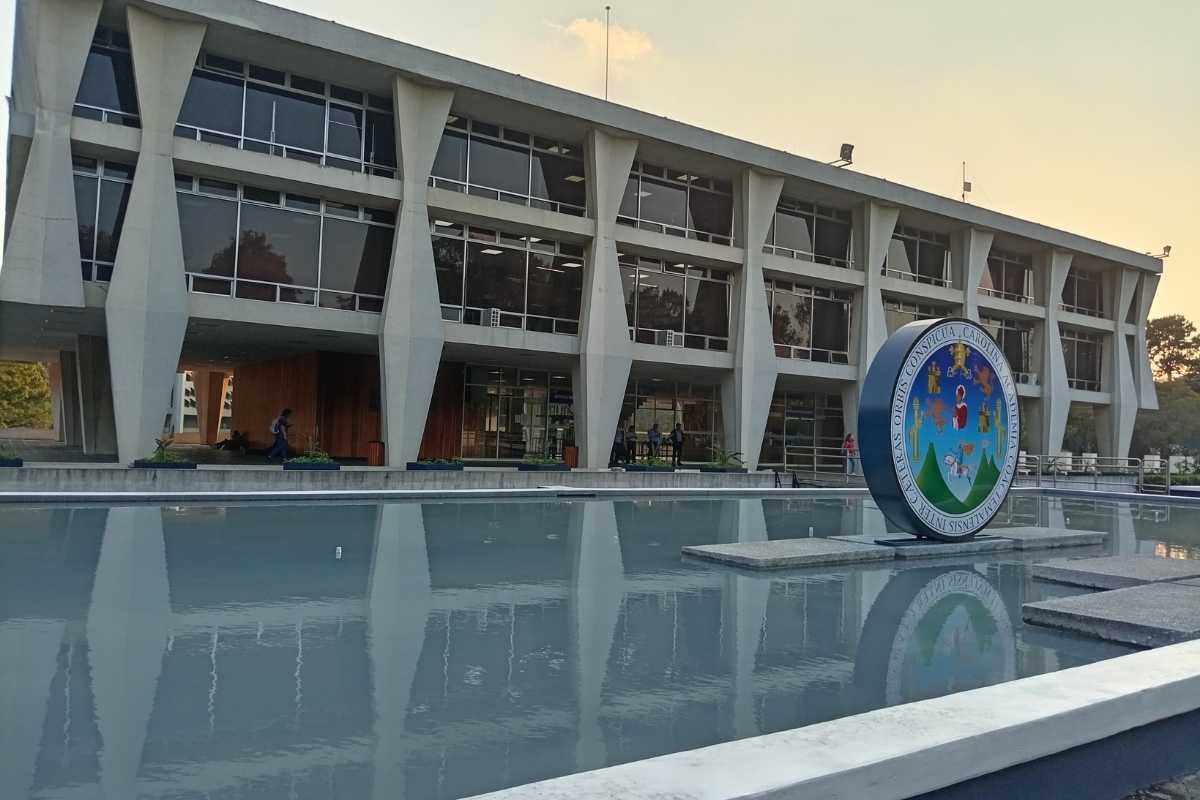 USAC propone abrir 42 nuevas carreras en el interior