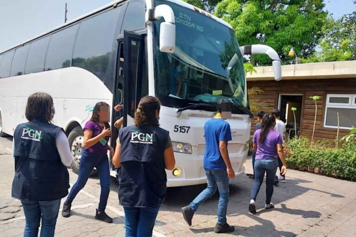 Guatemala registra más de 900 menores migrantes retornados en 2025