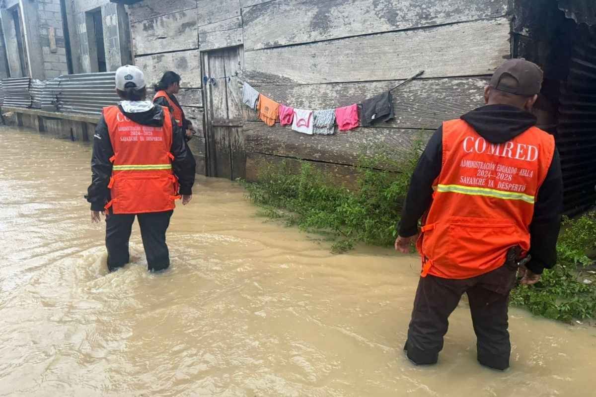 Lluvias de Navidad inundan La Nueva Esperanza en Sayaxché y obligan a evacuar viviendas en Petén