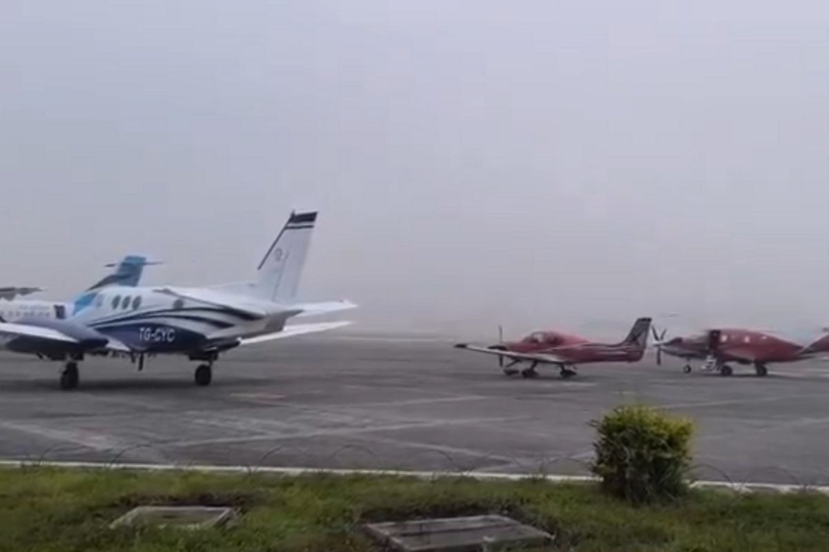 Neblina retrasa vuelos y obliga a pausas temporales en el AILA